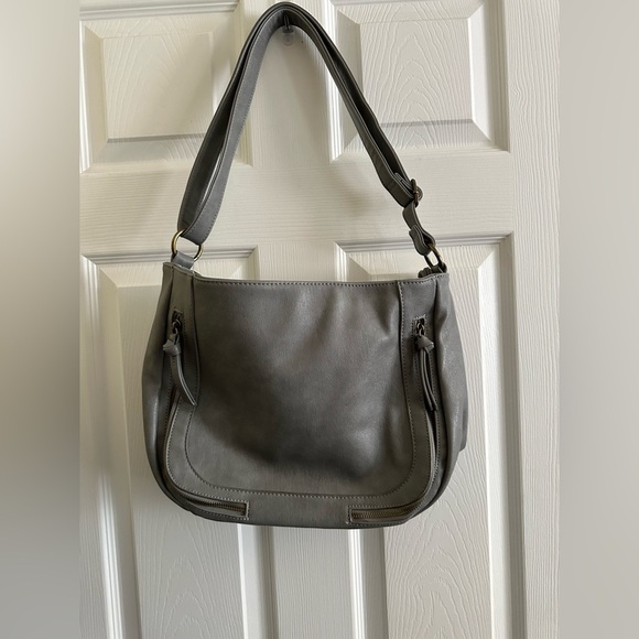 Bueno Goatskin PVC Gray Crossbody Handbag - Adjustable Shoulder Strap EUC - Picture 5 of 7
